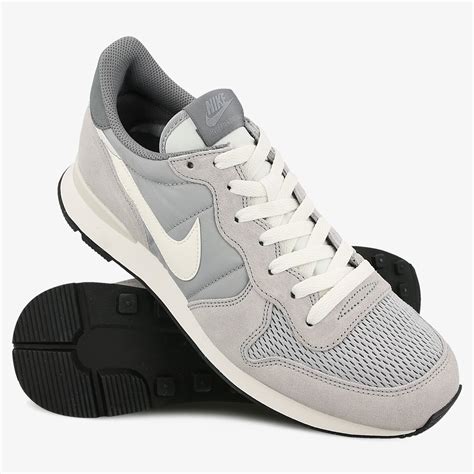 nike grau herren|Graue Nike Sneaker für Herren .